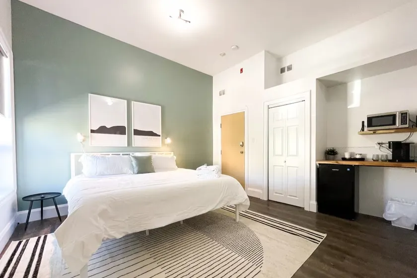 Boutique Hotel - Suite #9 King - Image 1