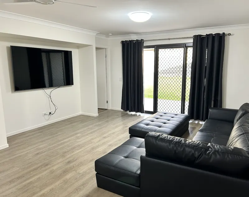 4 Bedroom Unit - Image 1