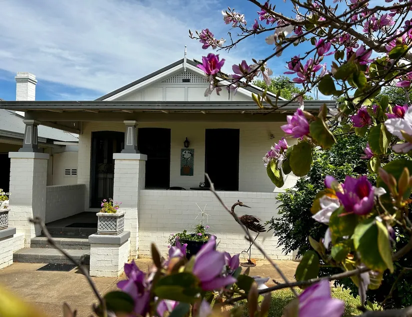 Maison Magnolia B&B-Serviced apartment Parkes NSW - Image 1
