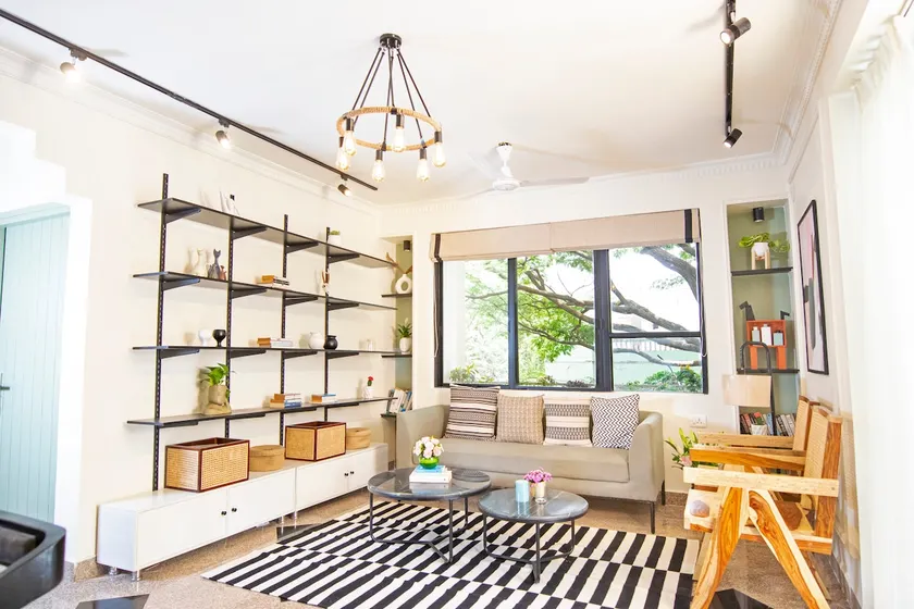 Penthouse - Image 1