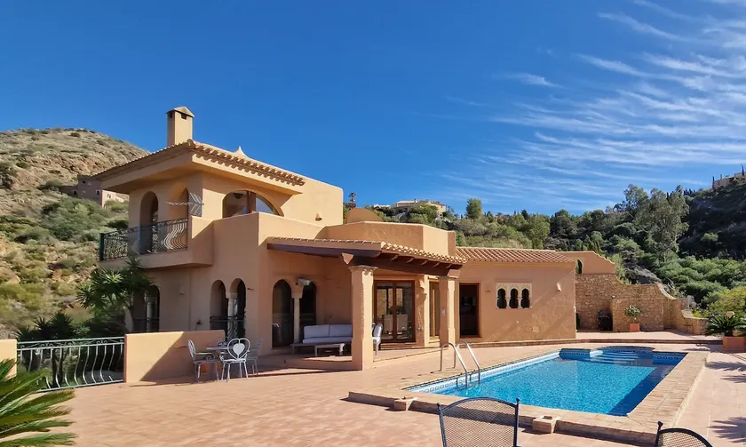 Casa Jacaranda - Image 1
