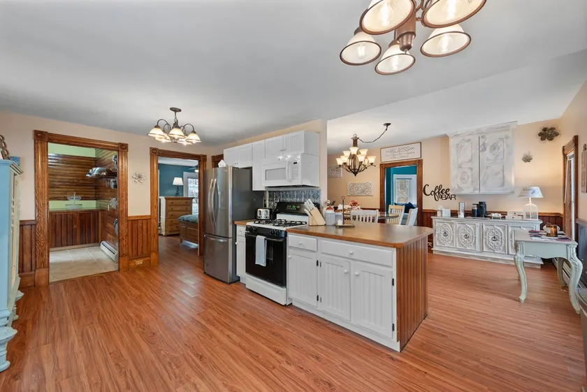 Baker River Town House - Image 1