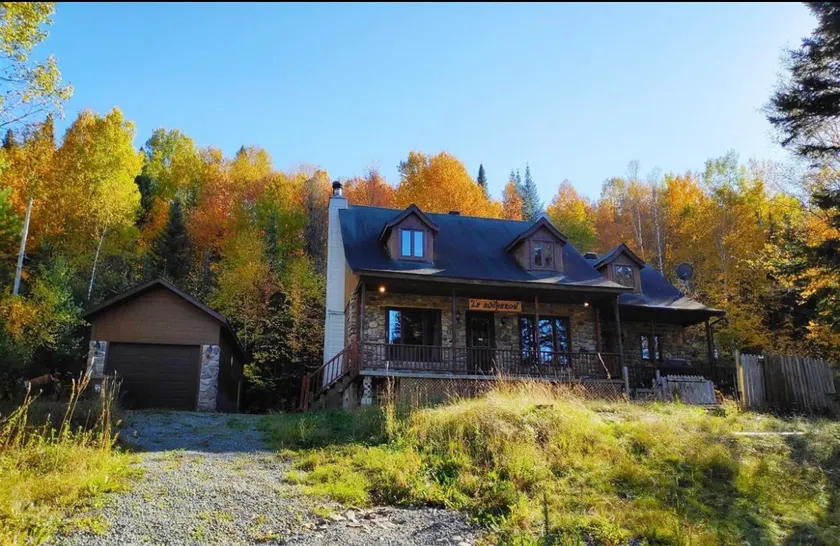 Le Bûcheron Spa | Private Lake Access.+ EV charger - Image 1