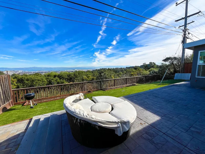 Luxury Home with Bay View & SFO - Hosted - Image 1