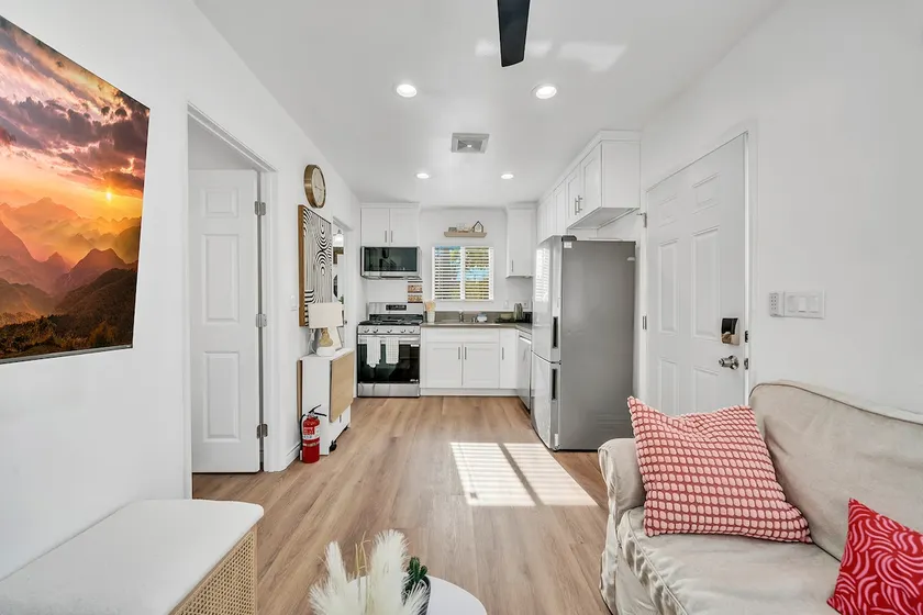 New&Cozy 1BR with Private Yard near NOS & Yaamava - Image 1