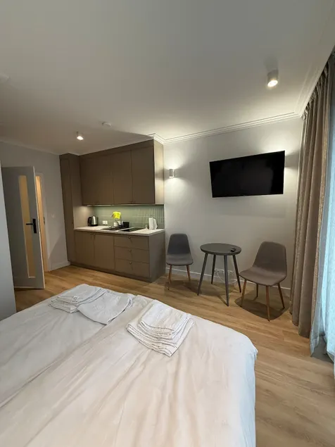 Port Rewa Apartment 8 - Image 1