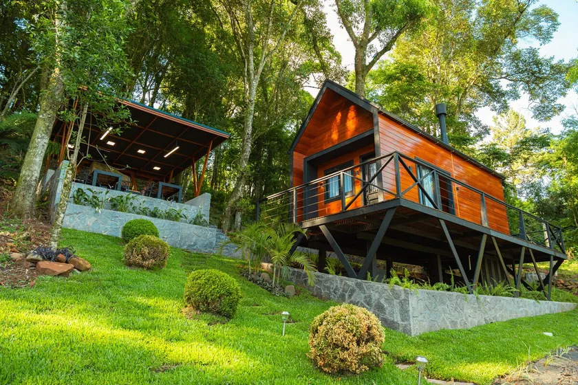 Brasa Natina Cabins - Image 1