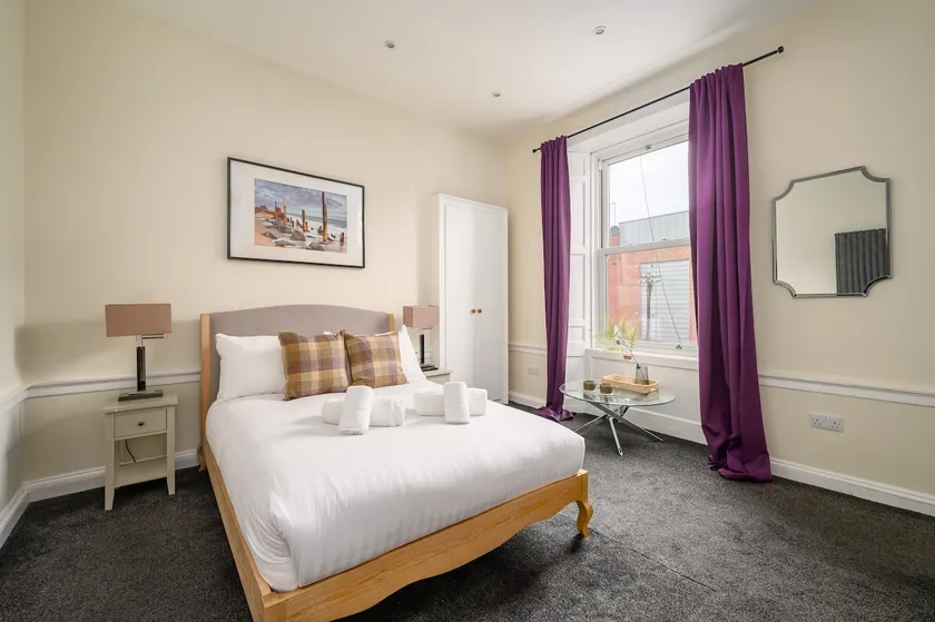 Charming Guesthouse Stay - Image 1