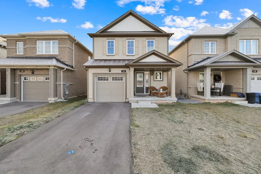 Cozy 3-Bed Retreat in Welland - Image 1