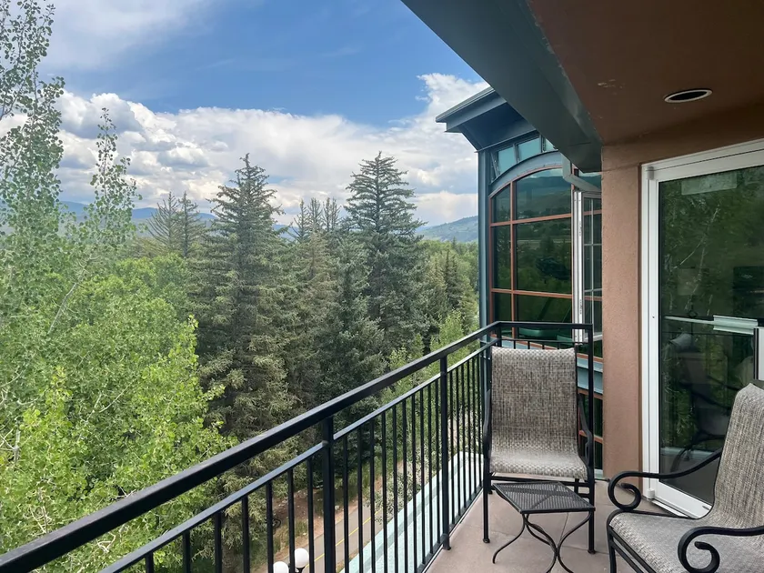 Downtown Edwards Condo | 2 BD 2 BA - Image 1