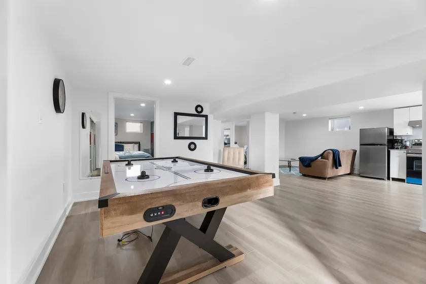 Ridge Meadows: Modern Apt 2B/1B, Kitchen, Parking! - Image 1