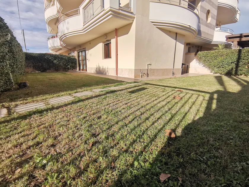 Large and lovely apartment. - Image 1