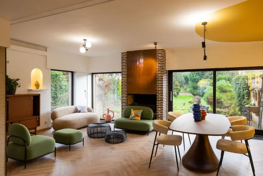 Beautiful modernized 70s house - Image 1