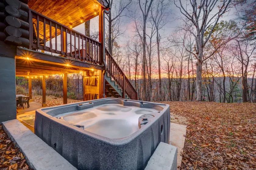 Riverwood - James River Cabin, Riverfront with Hot Tub and Mountain Views! - Image 1