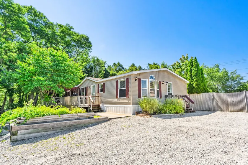 Newport / Portsmouth 3 bed 2 bath Home - Image 1
