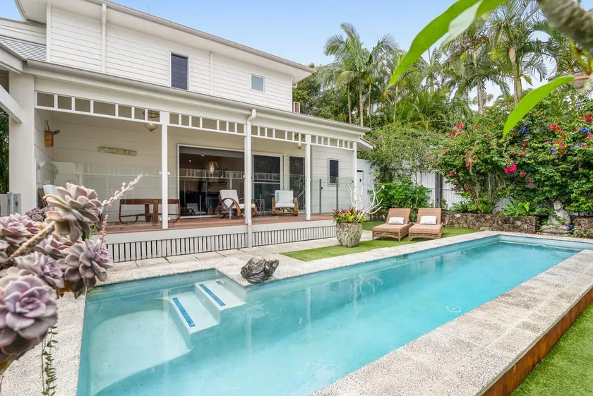 Two Luxury Homes in Byron Bay - Image 1