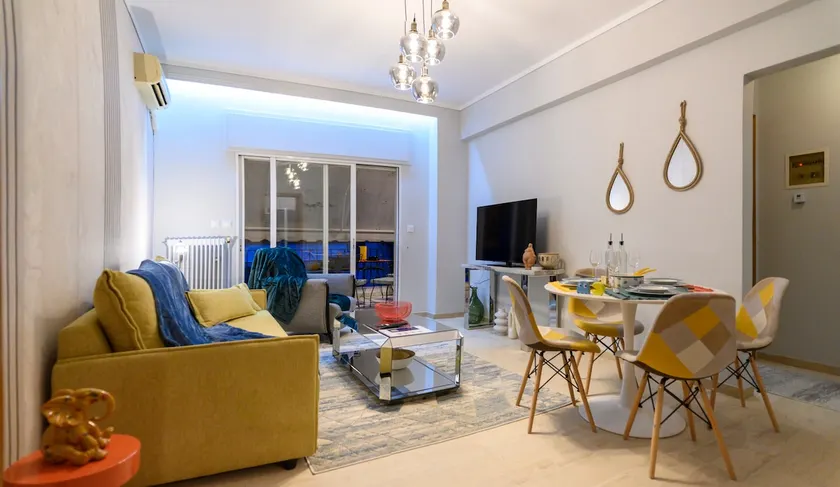 Serenity and 2 bedroom Luxury in Kalamaria - Image 1