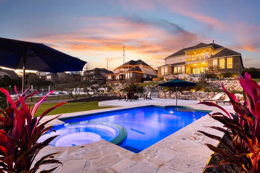 LuxuryRetreat/Pool&SPA/ 12+ guest/Arcade/BBQ - Image 1