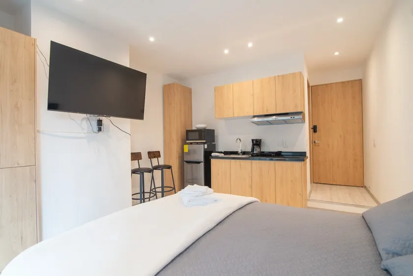 Fully Equipped Loft AC, Gym | Roma & Condesa - Image 1