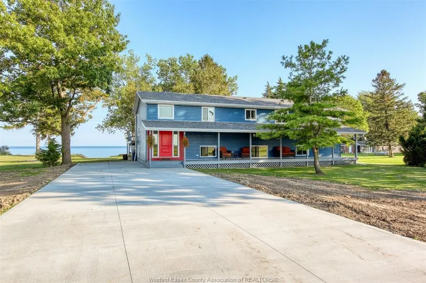 Private beach house - Image 1