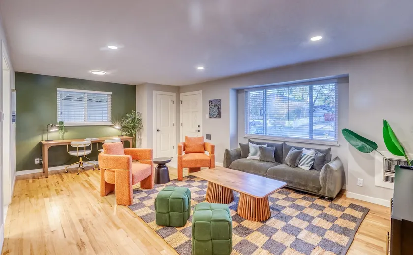 New Remodel! +5 bedroom+Game Room+Sauna+Theater - Image 1