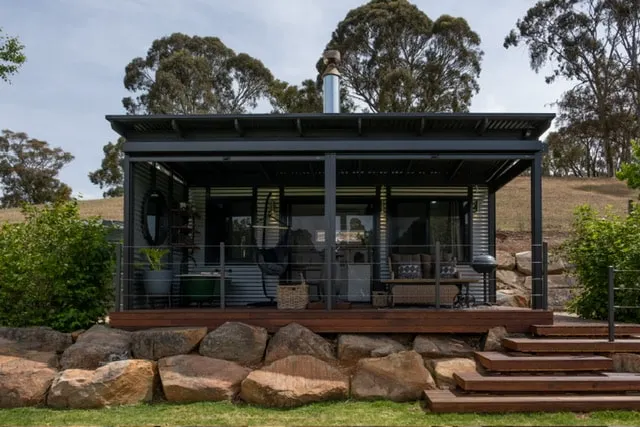 Welcome to Over The Fence Cabin - Image 1