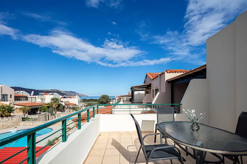 Villa Lea, stylish, with common pool - Image 1