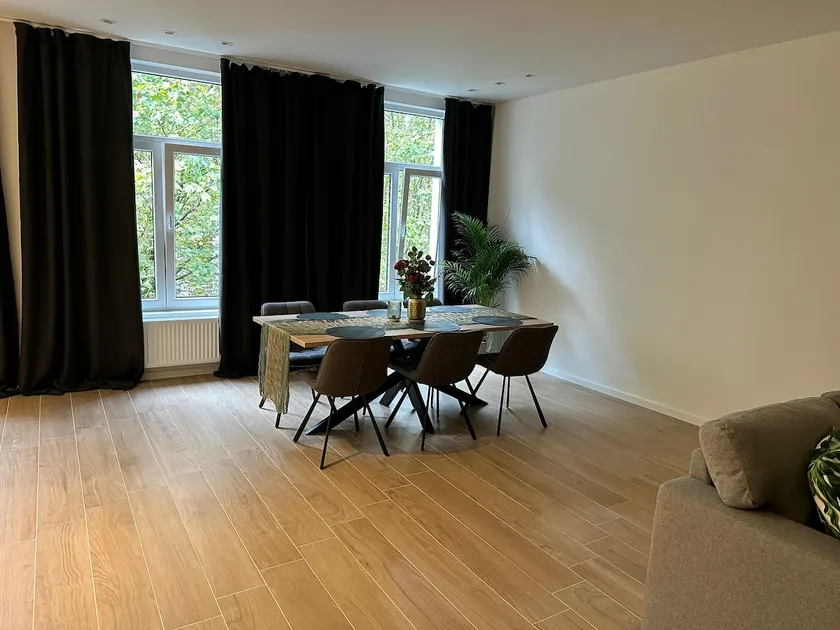 Luxury Suites Park NR4 - Image 1