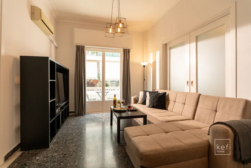 Cozy 3-BDR Flat at Tavros Metro - 10 Min to Center - Image 1