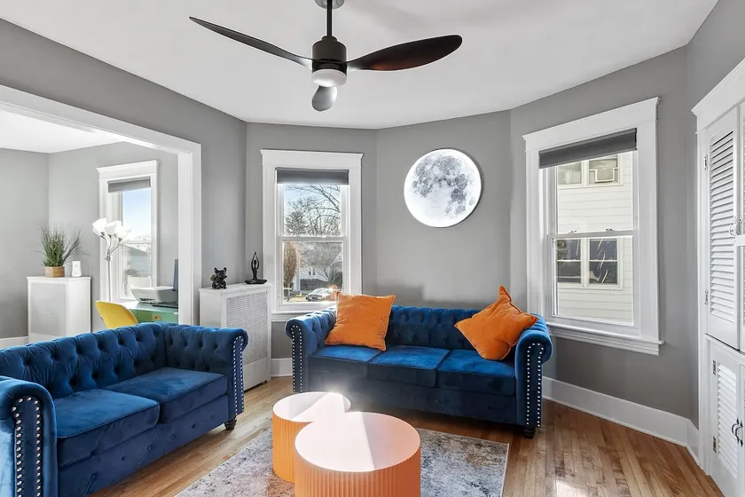Luxurious 2 BD next to UMass - Image 1
