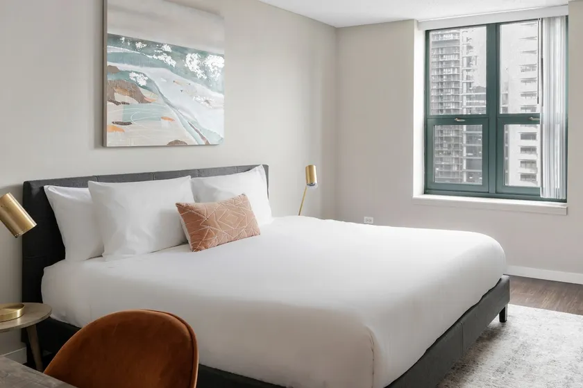 Kasa | Spectacular City Views | Chicago - Image 1