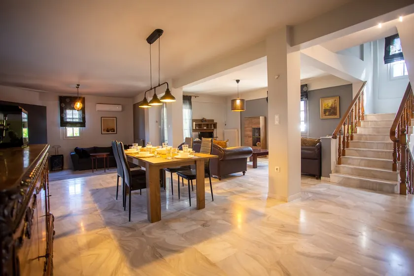 Easy Living autonomous Villa - Image 1
