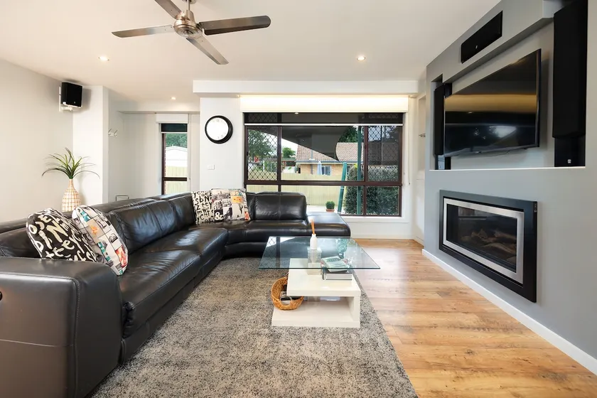 Adorable Abode on Schubach - Fabulous, spacious two bedroom unit close to hospital in East Albury - Image 1