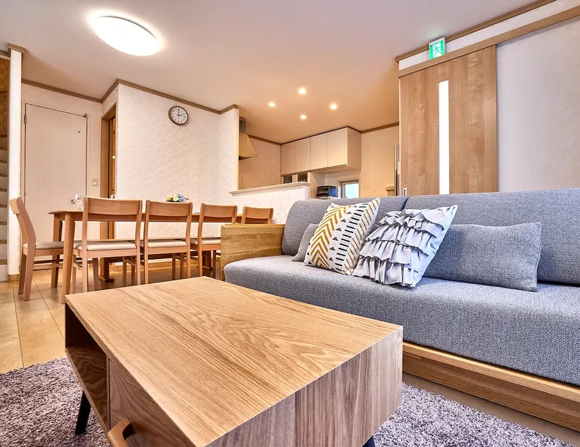 Interchange is just around the corner!Natural & Homey Home Stay | Rent Aprostay Fujikawaguchiko 13 - Image 1