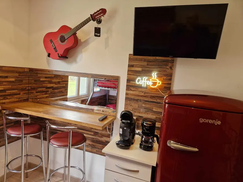 (No. 06) New 2-room apartment, air conditioning, 1 to 4 people, private parking - Image 1