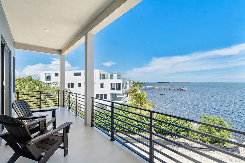 Ocean-View Oasis: Pool, Spa & Free Kayaks - Image 1