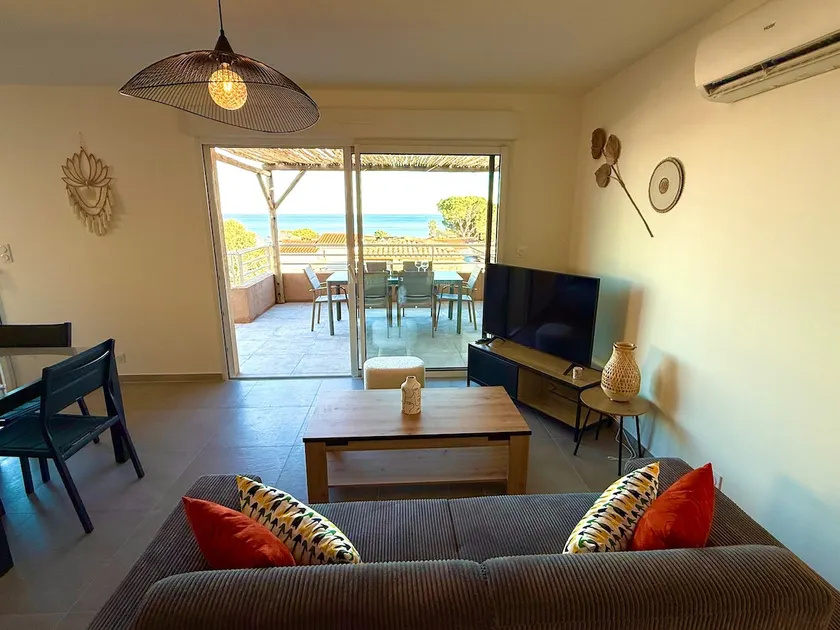 Adonia 1 – New accommodation with view and sea access - Image 1