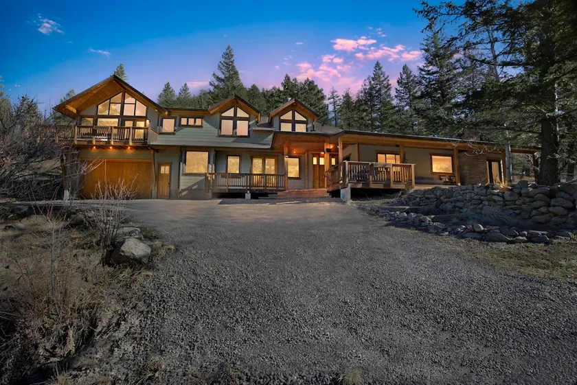 Serene 4 bedroom mountain home - Image 1