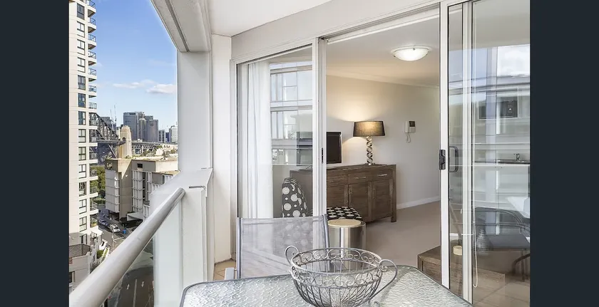 1 Stop to CBD - 3 Mins Walk Train - Milsons Point - Image 1