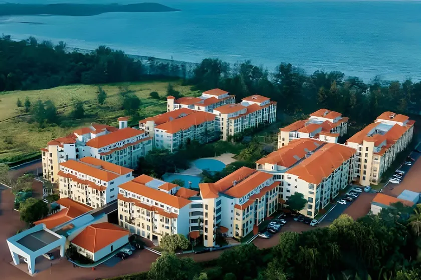 Desaru Beach Resort Family Suite 5Pax WiFi NetFlix D0112 - Image 1