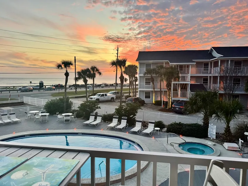 SummerBreeze206*Hot Tub*Beach Gear*Exec Amenities - Image 1