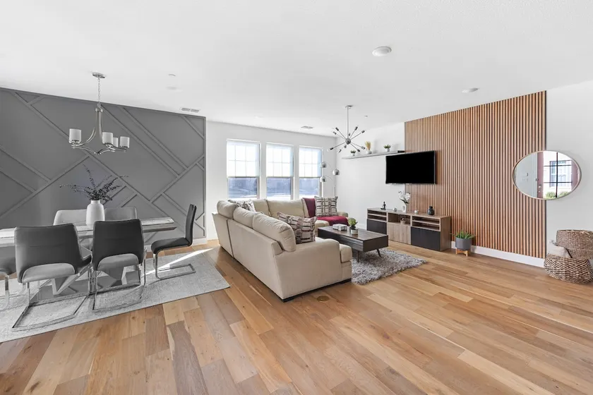 Modern Home w/ 2-Car Garage - Image 1