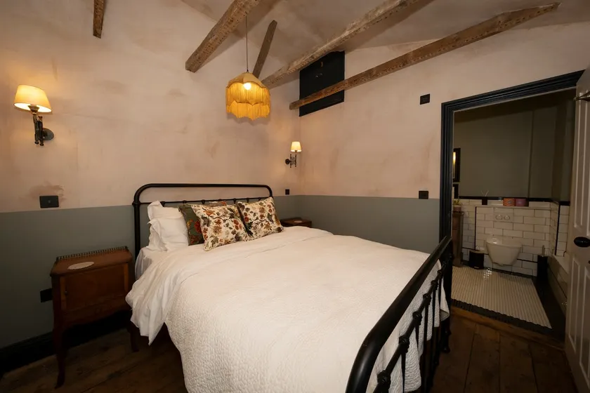The Doghouse Inn - Image 1