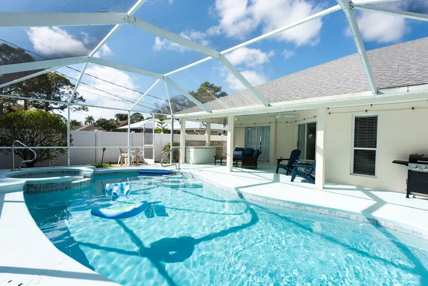 Blue Breeze Retreat | 4B | Pool | BBQ | Game Room - Image 1