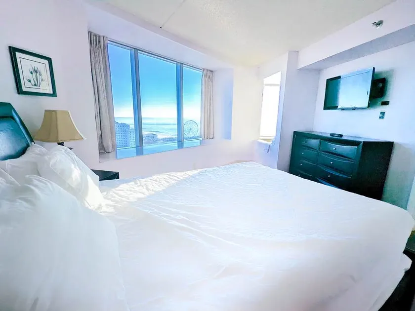 Boardwalk Bliss: 2BR Oceanfront! - Image 1