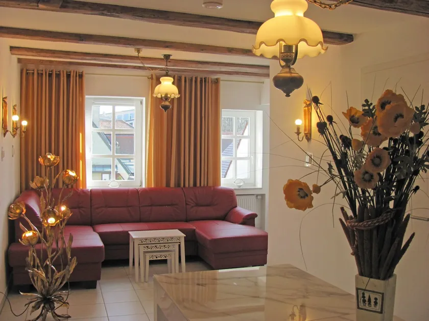 11| Apartment. 2 rooms. Downtown Memmingen - Image 1