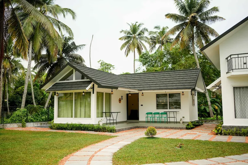 Pappa Greens Cozy cottage in Vallarpadam, Kochi. - Image 1
