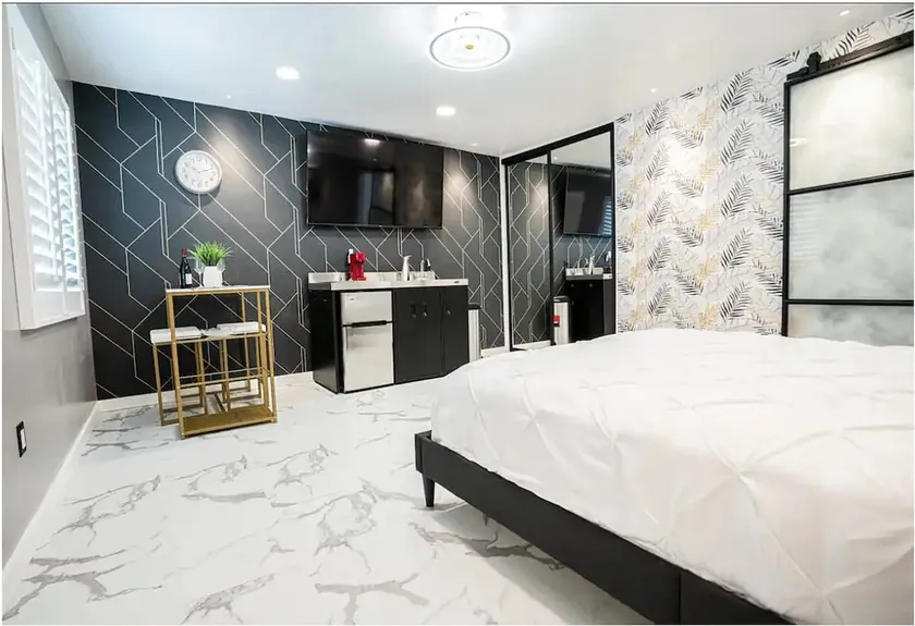 Luxury Studio in Uptown Yucaipa - Image 1