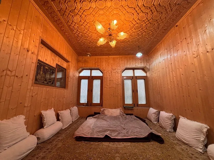 Pandit Villa (Premium) - Image 1