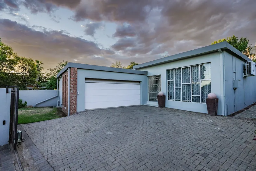 3 Bedroom private luxury complete house - Image 1